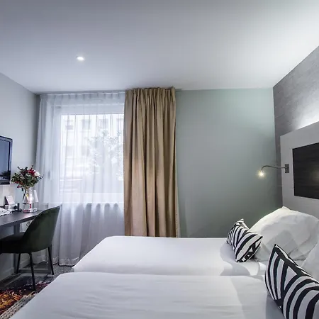 Couvent Du Franciscain Centre Hotel 3*